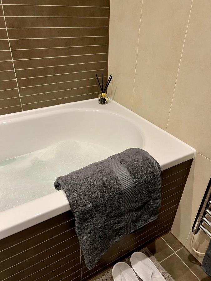 Londwell - Luxury Chelsea With Balcony * London
