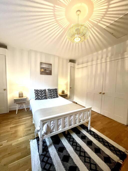 Central Soho Flat London