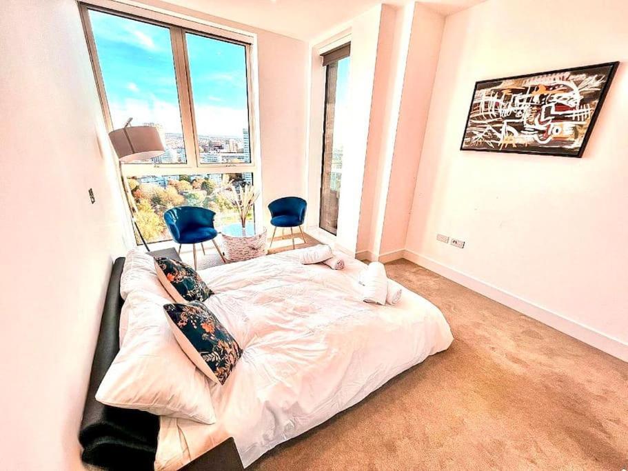 Luxury 2 Bed Penthouse Battersea River/city View Apartment