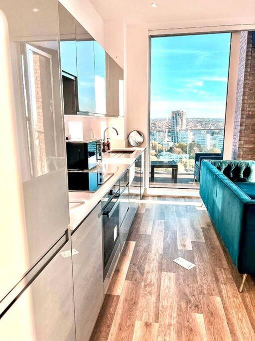 Luxury 2 Bed Penthouse Battersea River/city View