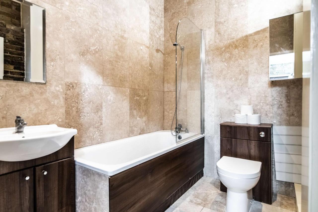Livestay-fabulous Three Bed Warehouse Conversion Apartment *