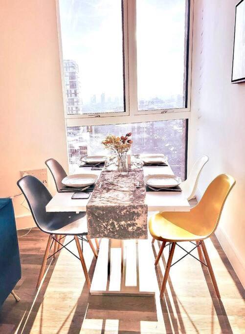 Luxury 2 Bed Penthouse Battersea River/city View