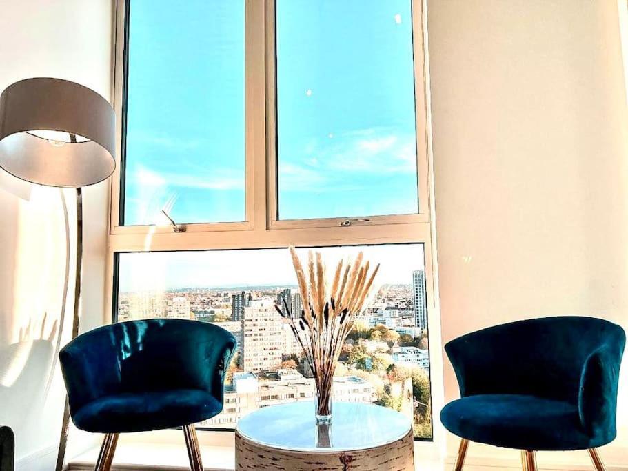 Luxury 2 Bed Penthouse Battersea River/city View * London