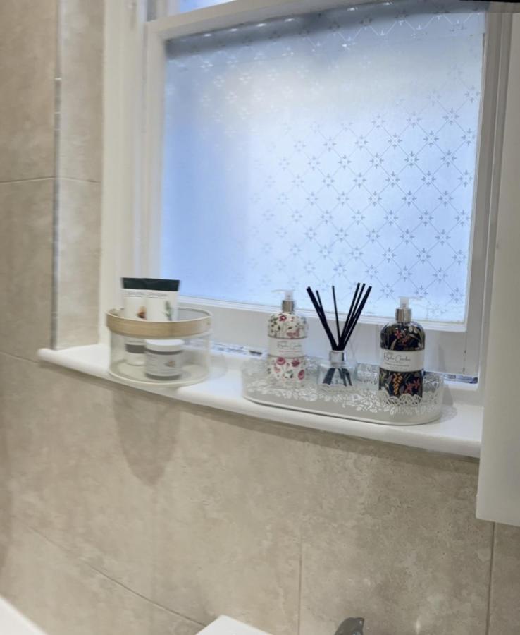 Apartment Outstanding 2 Bedroom Aprtement, Regent Park, Lbs, Zoo, St Johns Wood, W9 Nw8 *