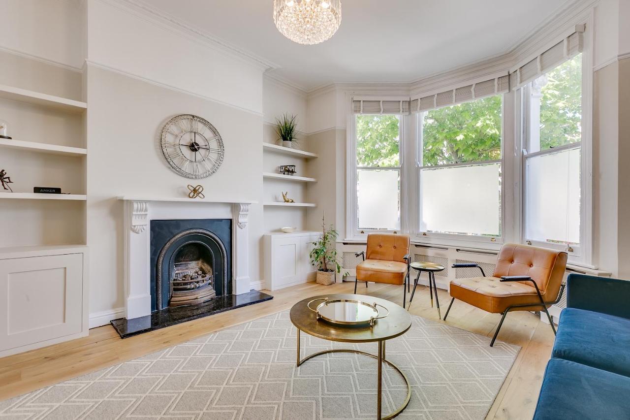 Balham Near Tube Victorian House 4 Bedrooms 9 Beds Holiday home *