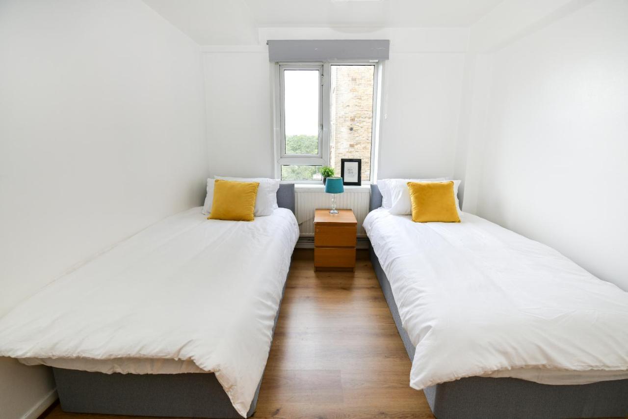 Apartment Lovely 2 -bedroom Unit In Greater London