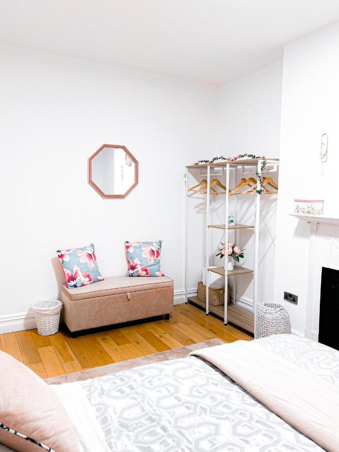 Guest house Zozy Happy Land