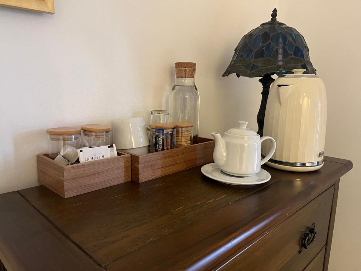 The Walrus Bar And Albergue *