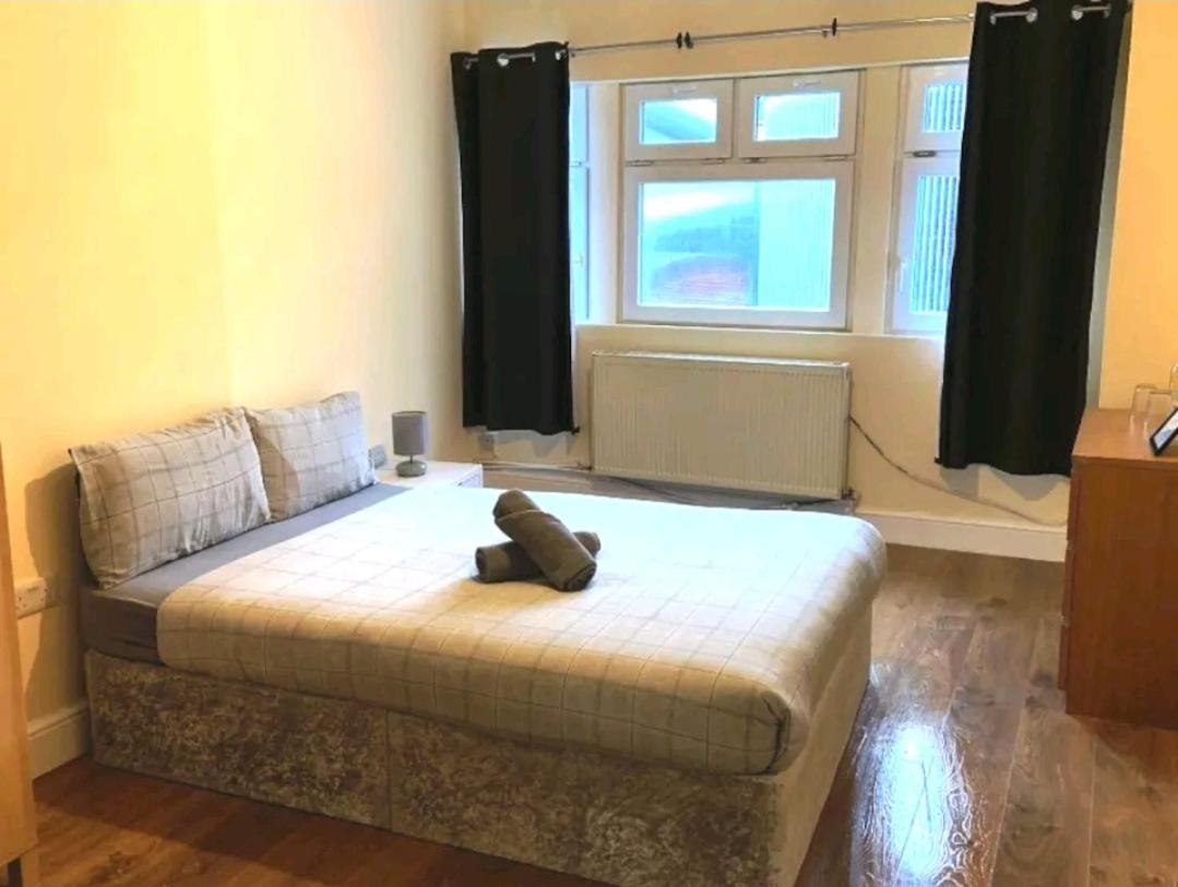 Privatunterkunft Affordable In Shared Flat, Bridge *