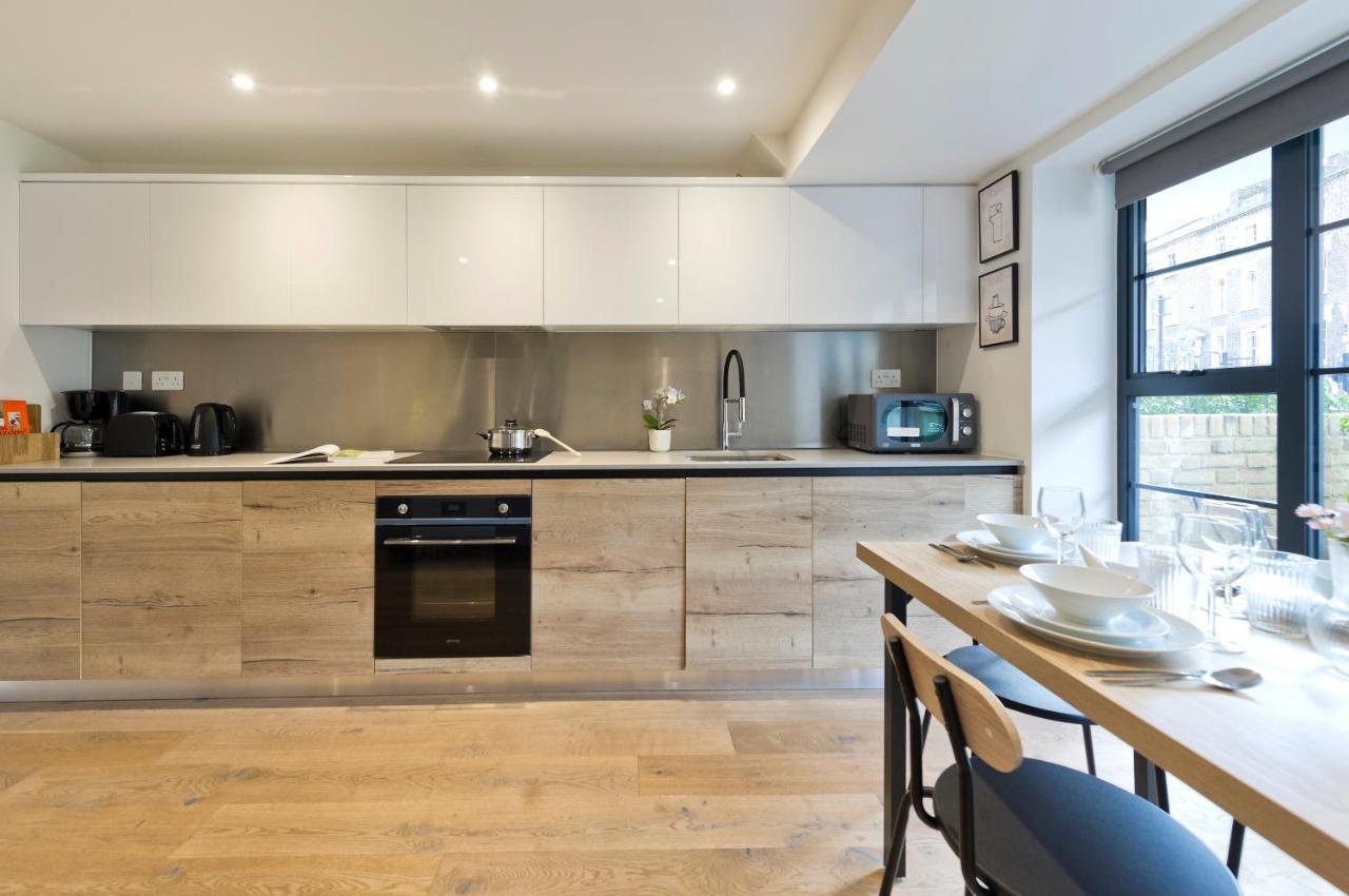 Luxury One Bedroom Greenwich Near Canary Wharf By Underthedoormat London