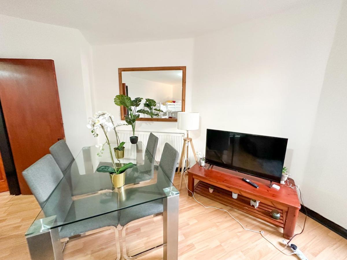 210 Coldharbour Lane * London