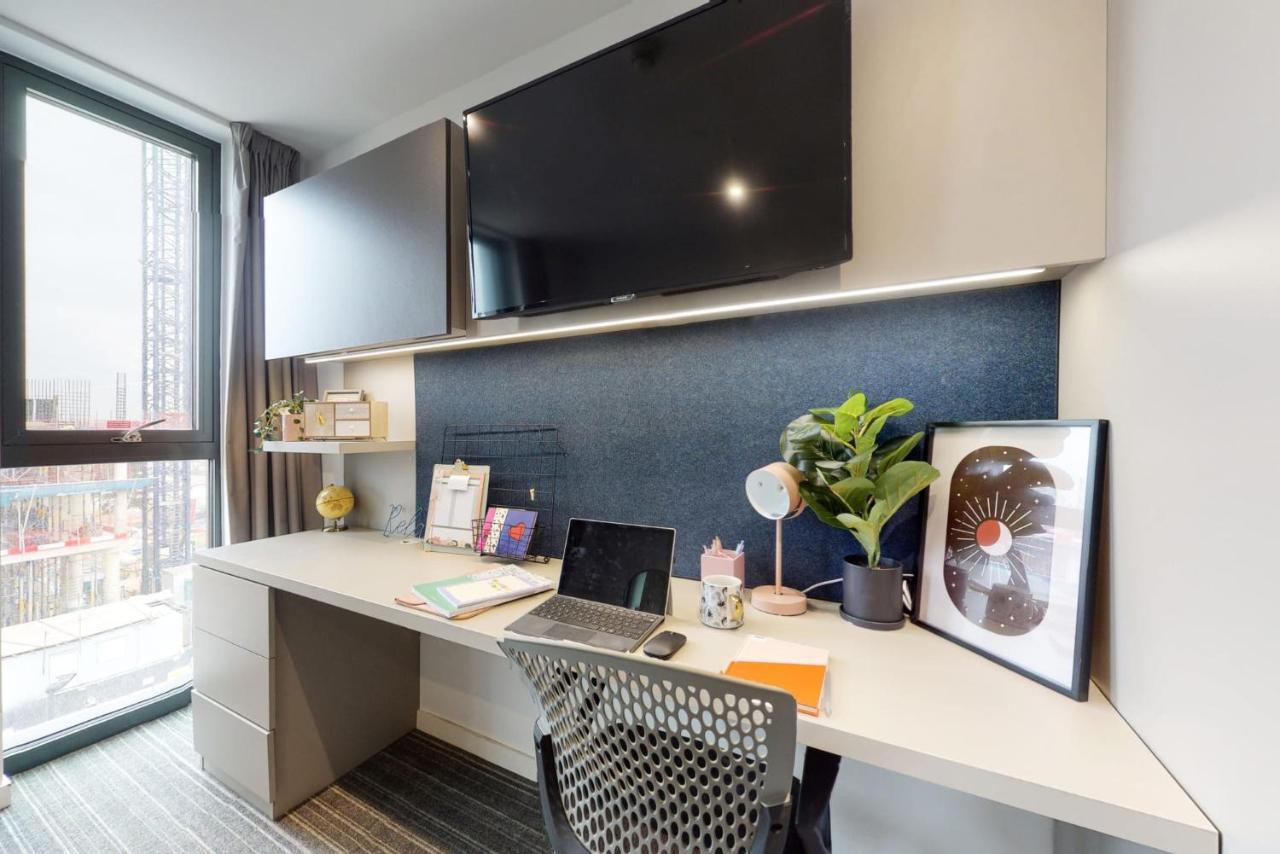 And Ensuite Bedrooms With Shared Kitchen At Chapter Ealing Right Next To North Acton Tube Station * London