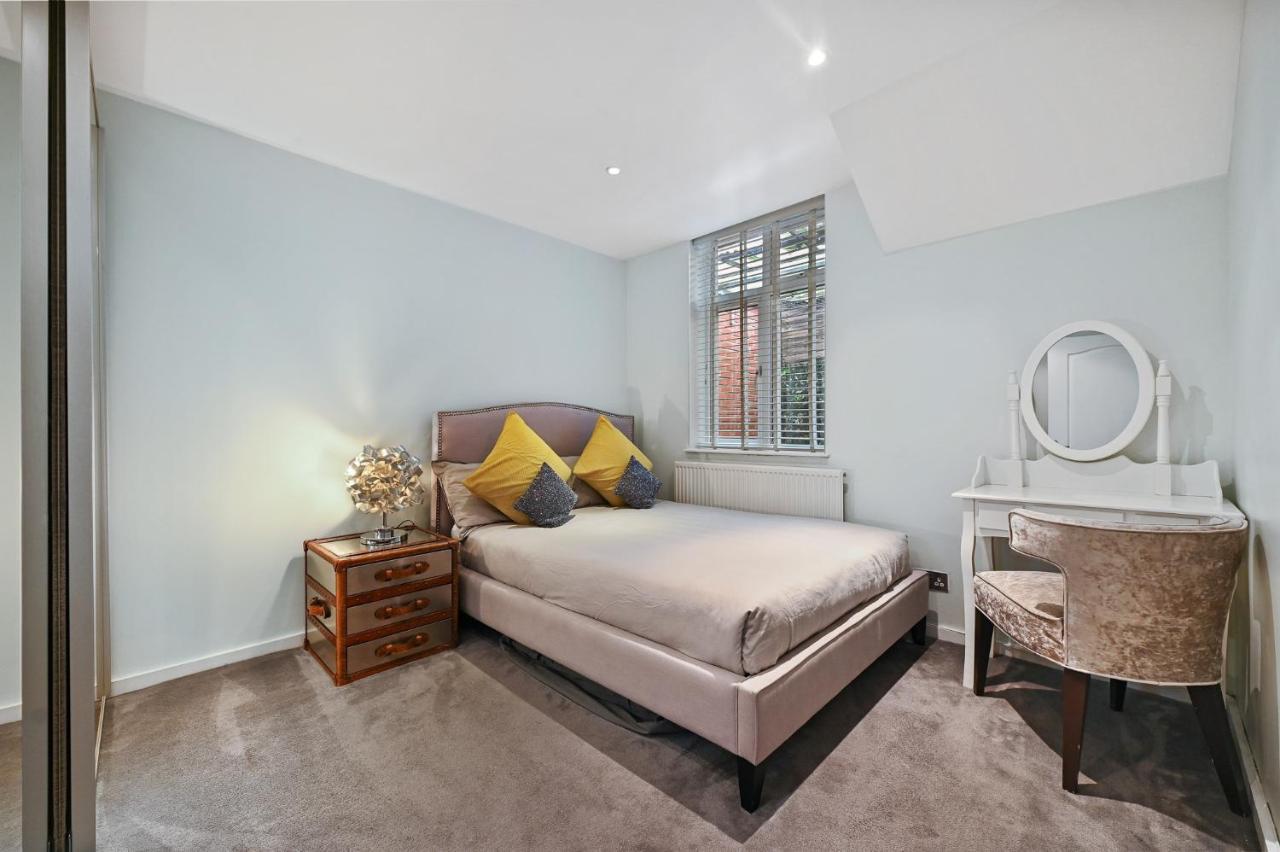 Hampstead Opulence - Luxurious Split Level London