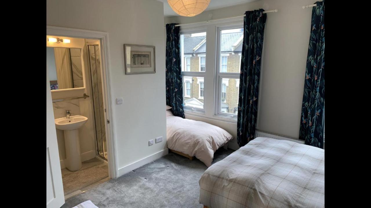 The Dimmer 2 Bedroom Londres