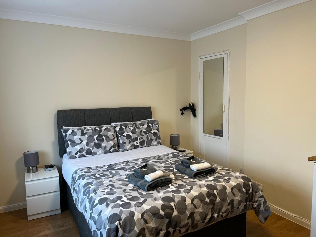 Kensal 2 Guest house