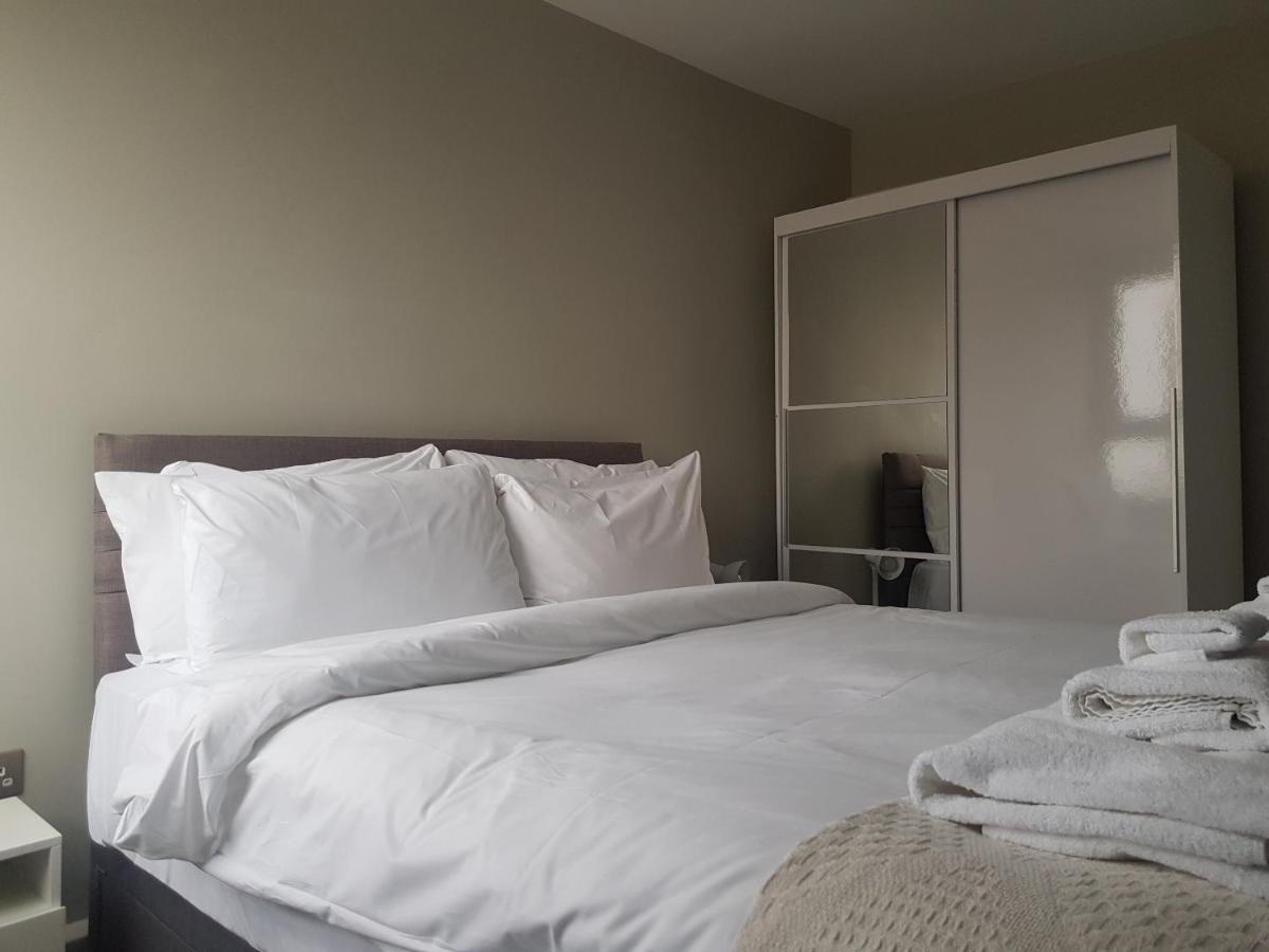 Beautiful 3-bedroom Flat With Stunning Views London