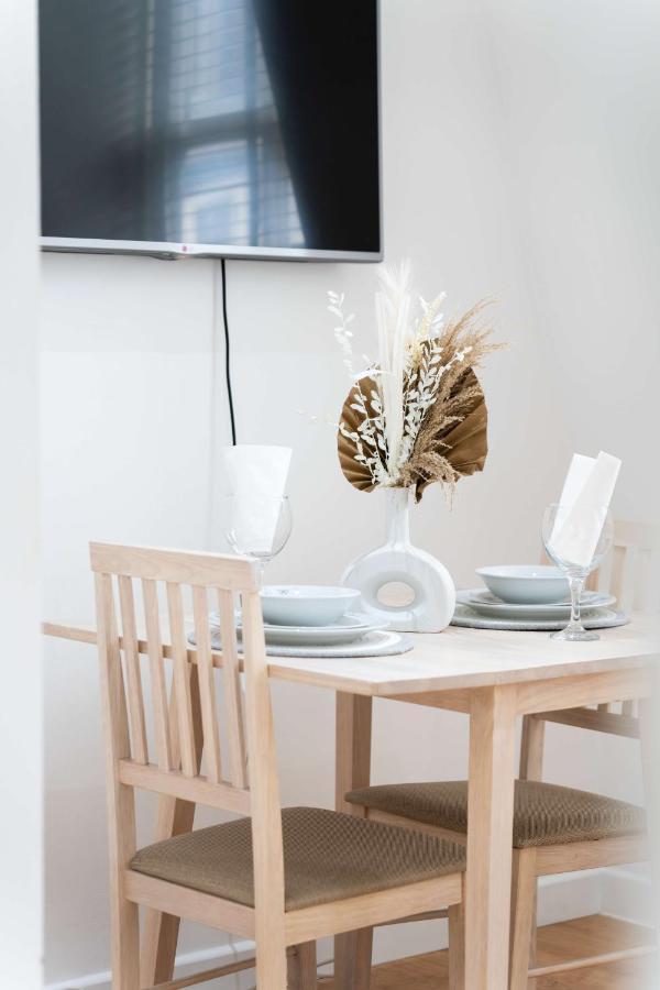 Livestay-fabulous One Bed On Covent Garden Apartment