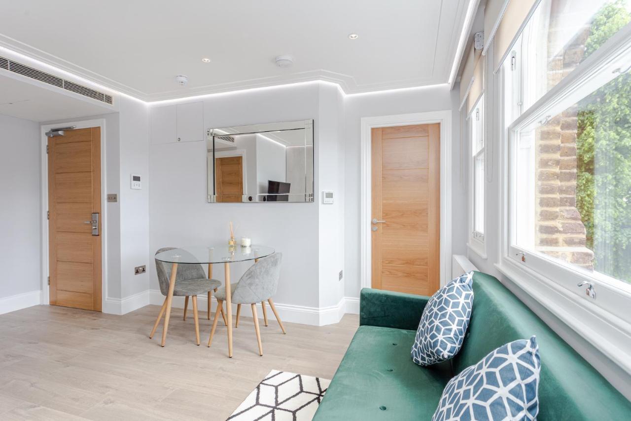 Luxlet - Heart Of Hampstead, *