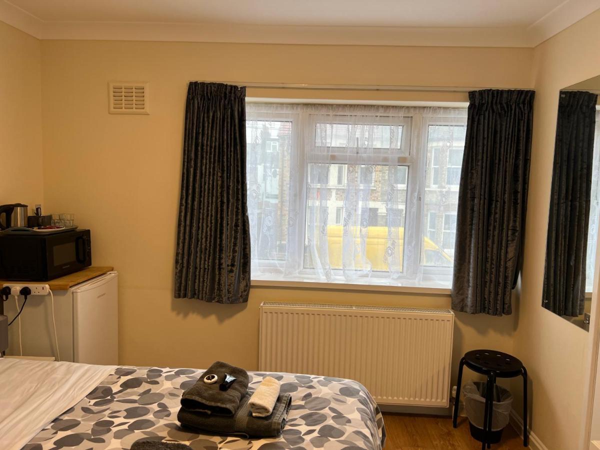 Kensal 2 Guest house *