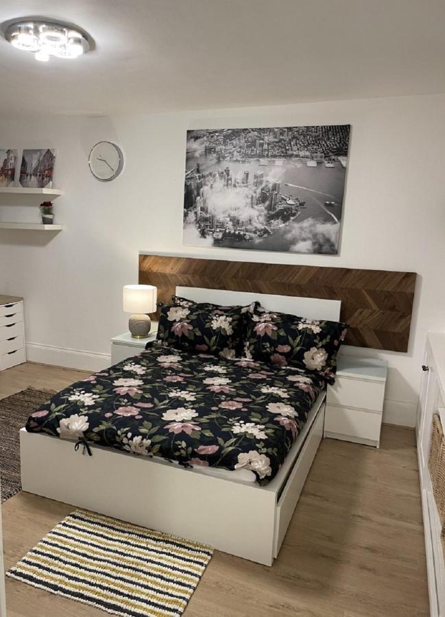 Outstanding 2 Bedroom Aprtement, Regent Park, Lbs, Zoo, St Johns Wood, W9 Nw8 Apartment