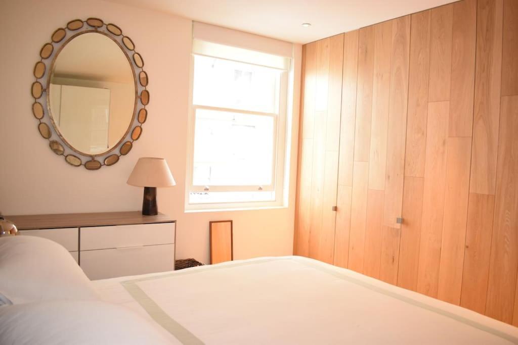 Beautiful Kensington Flat
