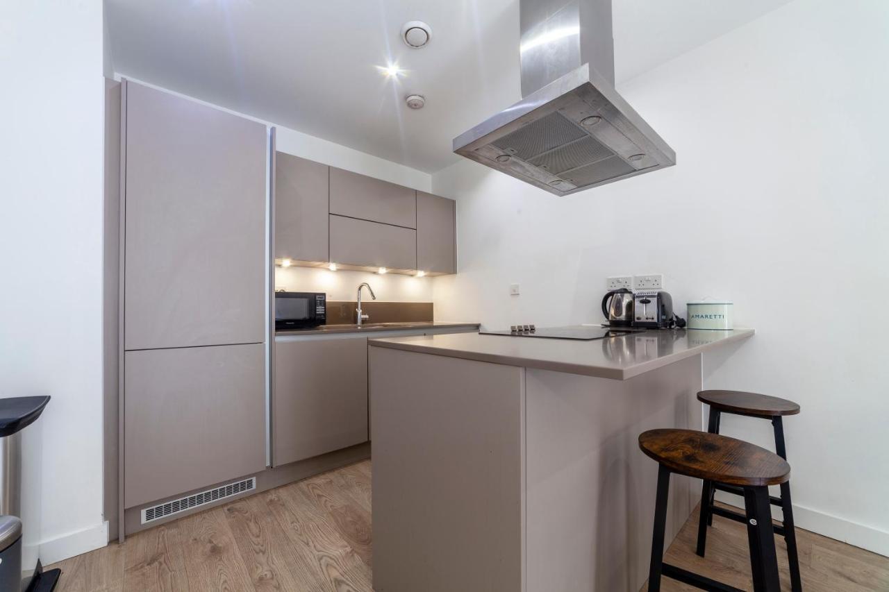 Modern 3bdr Flat W Large Balcony, Kentish Town