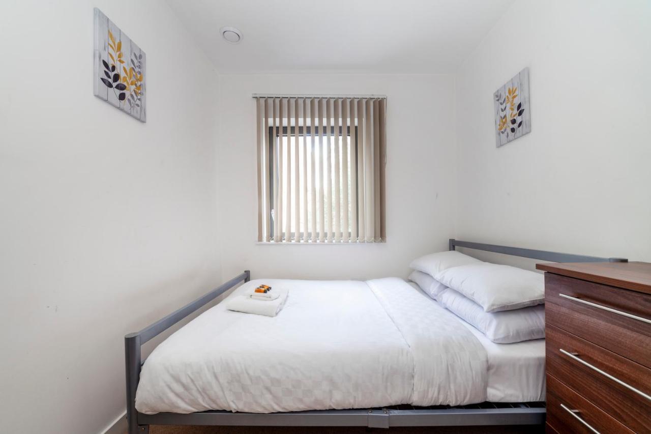 Apartment Modern 3bdr Flat W Large Balcony, Kentish Town London