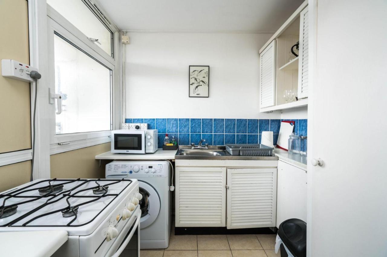 A Skyhigh For 2 In Vauxhall Apartment London