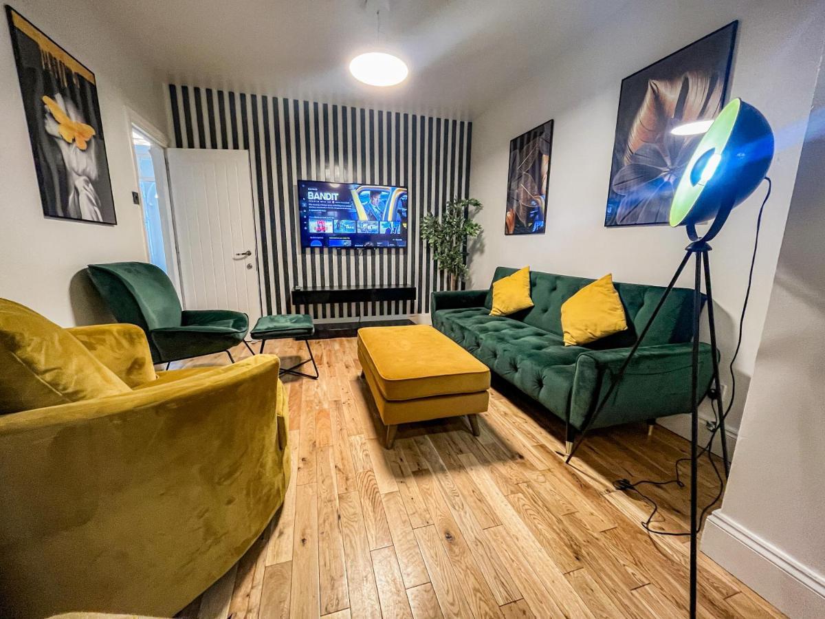 Swanky Townhouse In The Heart Of East Holiday home *