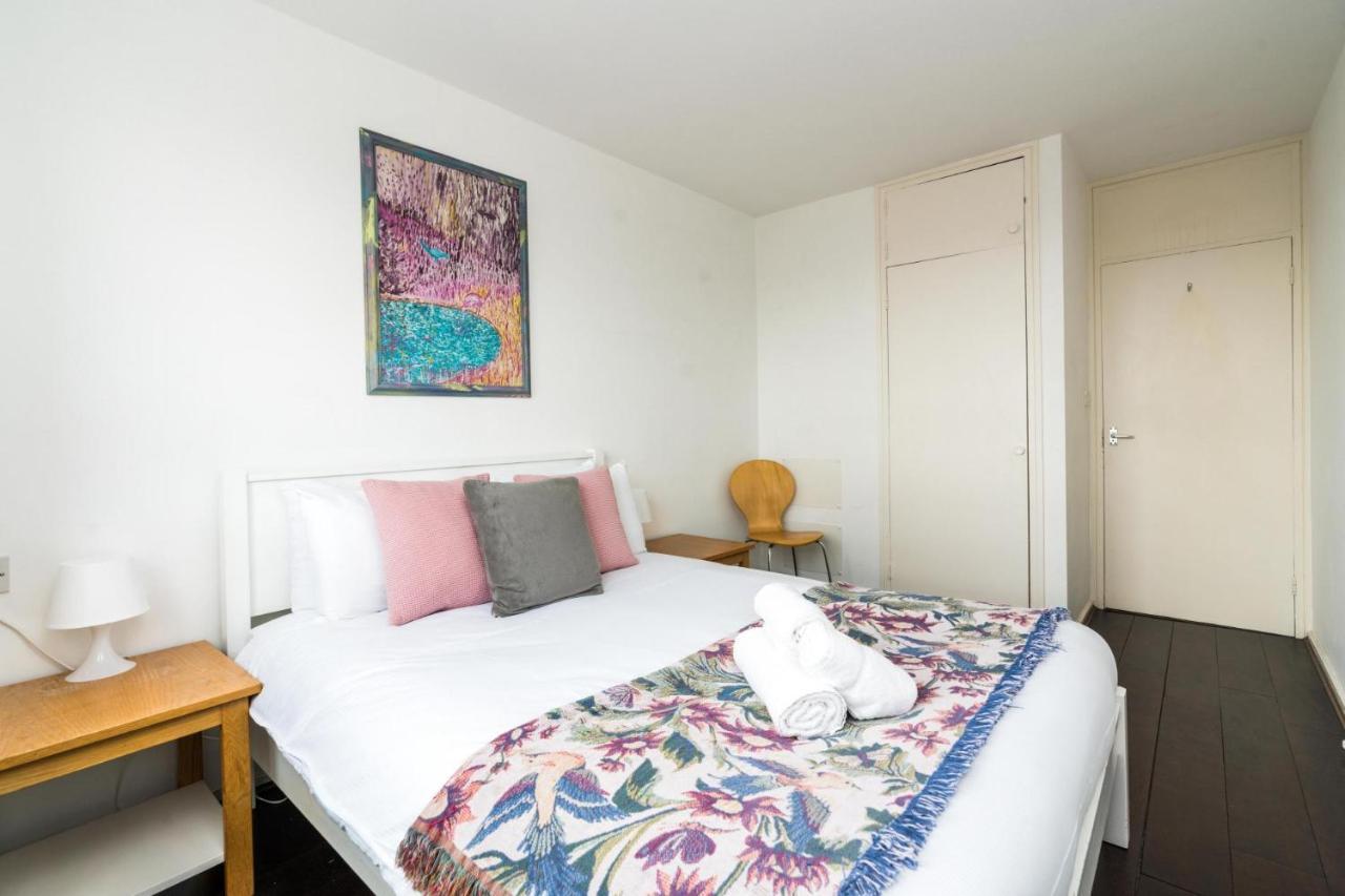 A Skyhigh For 2 In Vauxhall * London