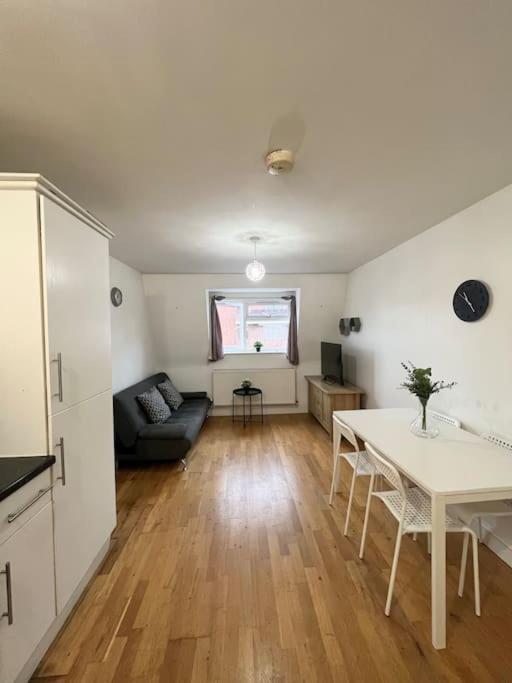 Apartment New Build 2 Bed Flat,