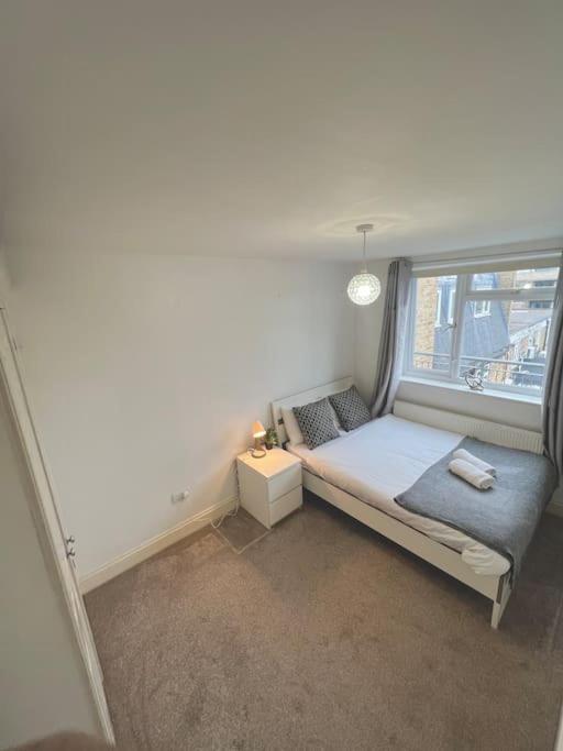 Apartment New Build 2 Bed Flat, London