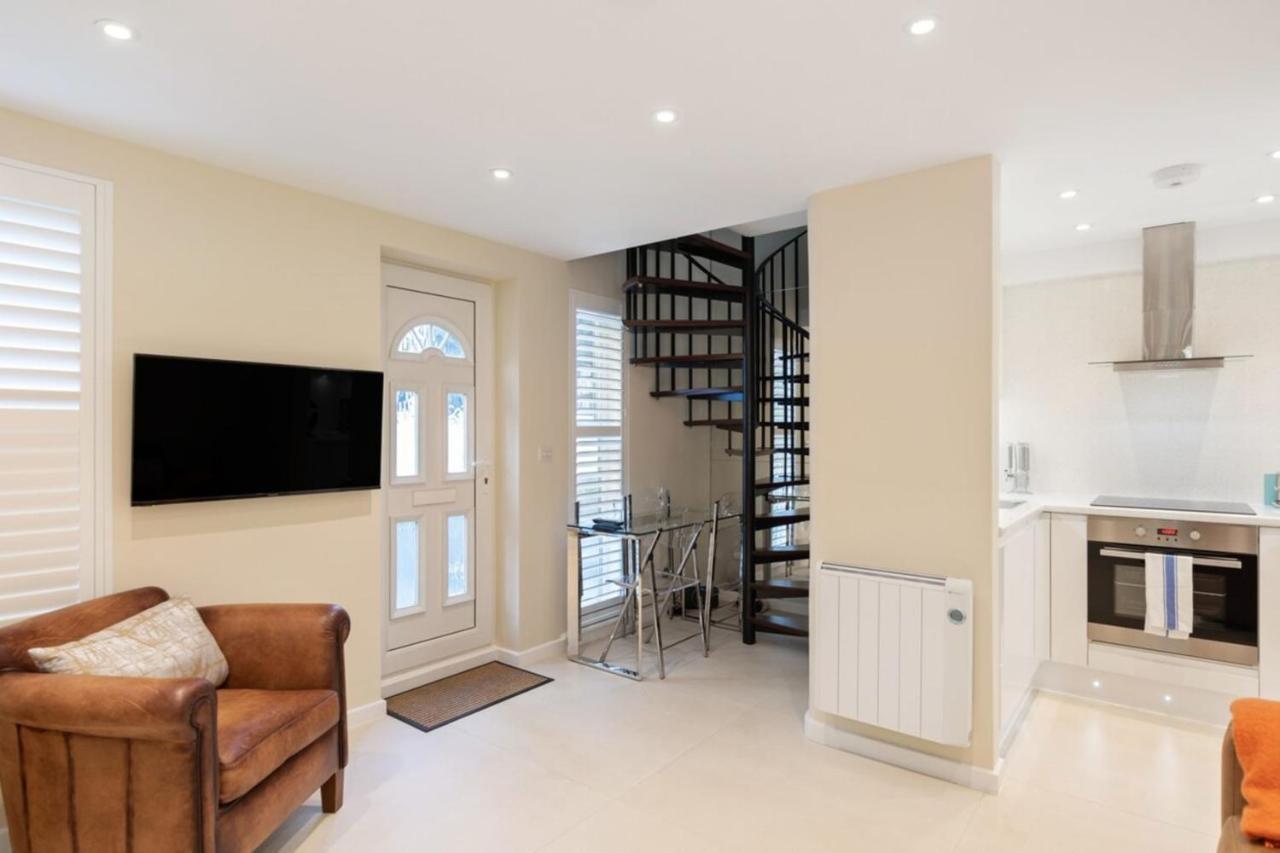 Bright 1 Bedroom Near Edgware Road Apartment *