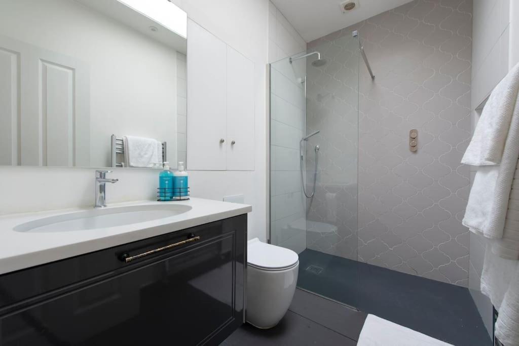 Chelsea Stunning Two Bedroom Townhouse With Airconditioning Apartment *