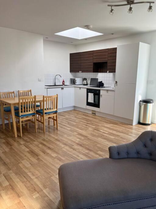 2bed Flat With Great Views Apartment