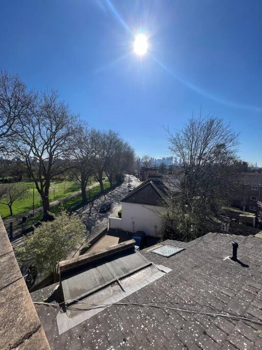 Apartment 2bed Flat With Great Views London