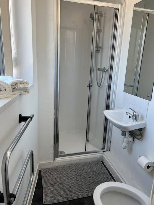 2bed Flat With Great Views Apartment London