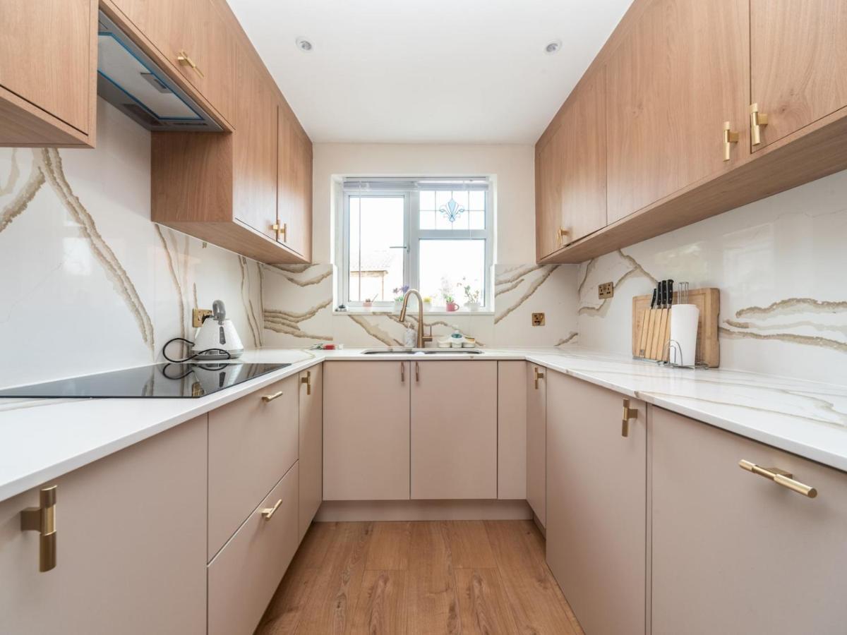 Pass The Keys Spacious Cosy Close To Abbey Wood *