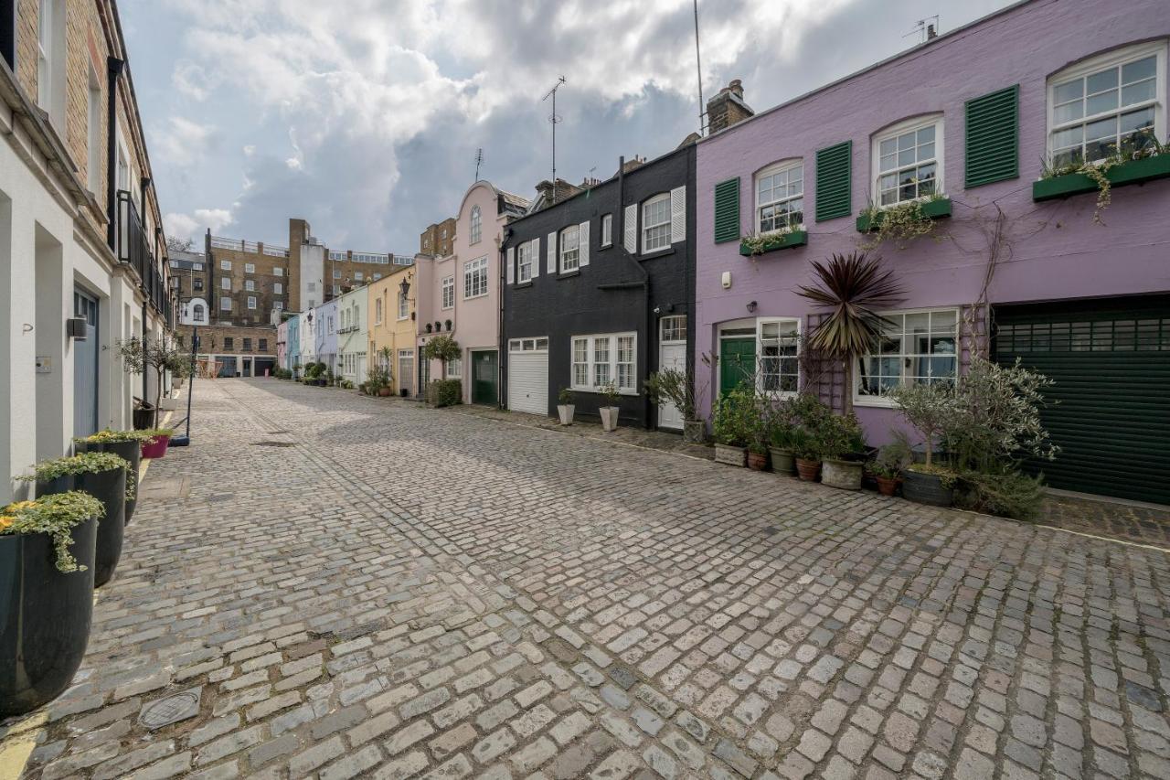Luxurious Mews House Next To Hyde Park London