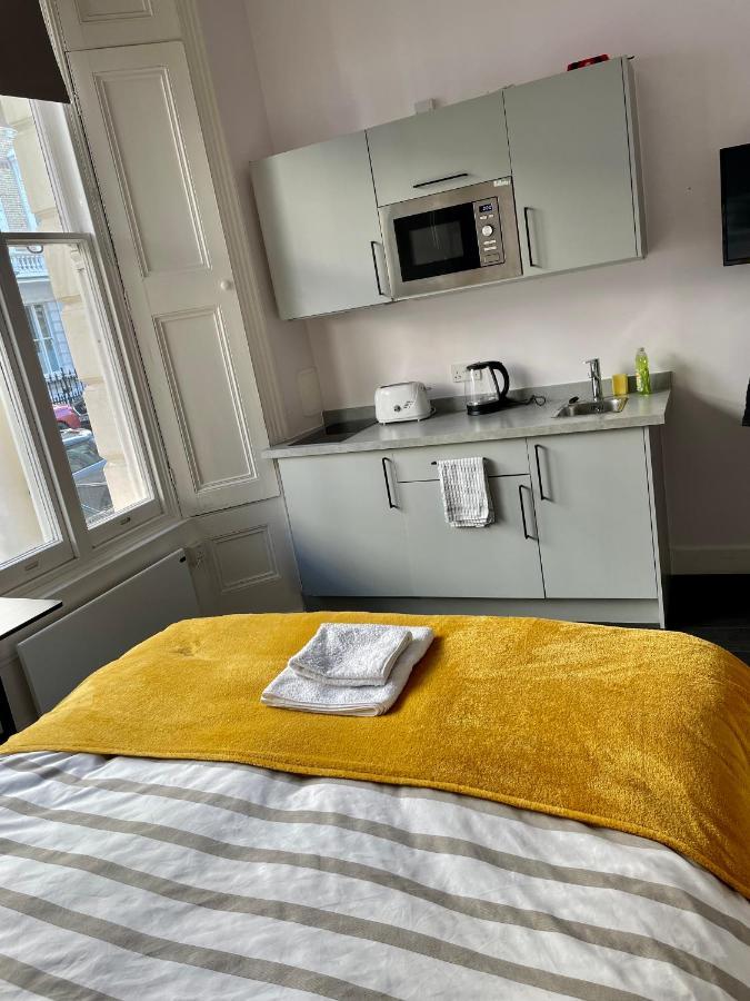 Beautiful Studio In Notting Hill Apartment