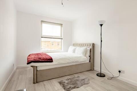 Hospedagem domiciliar Lovely And Comfortable In *