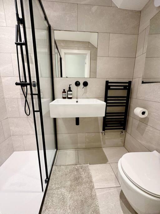 Londwell, Luxe And Leaves, Chelsea Flat With Private Garden Apartamento *