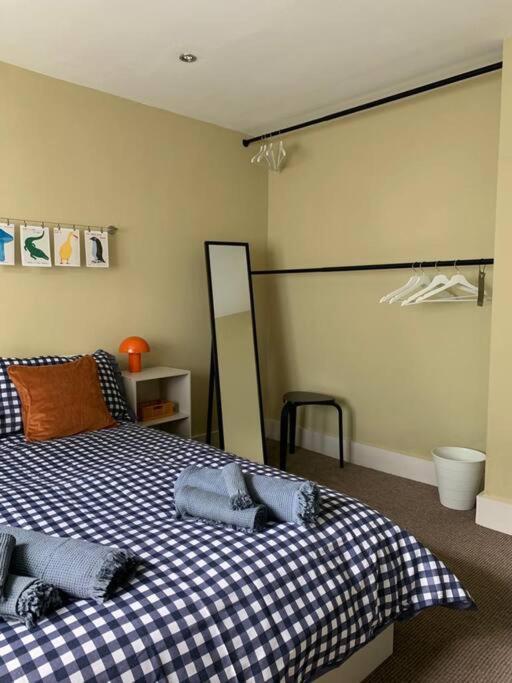 Lovely One Bedroom Next To Shoreditch Londres