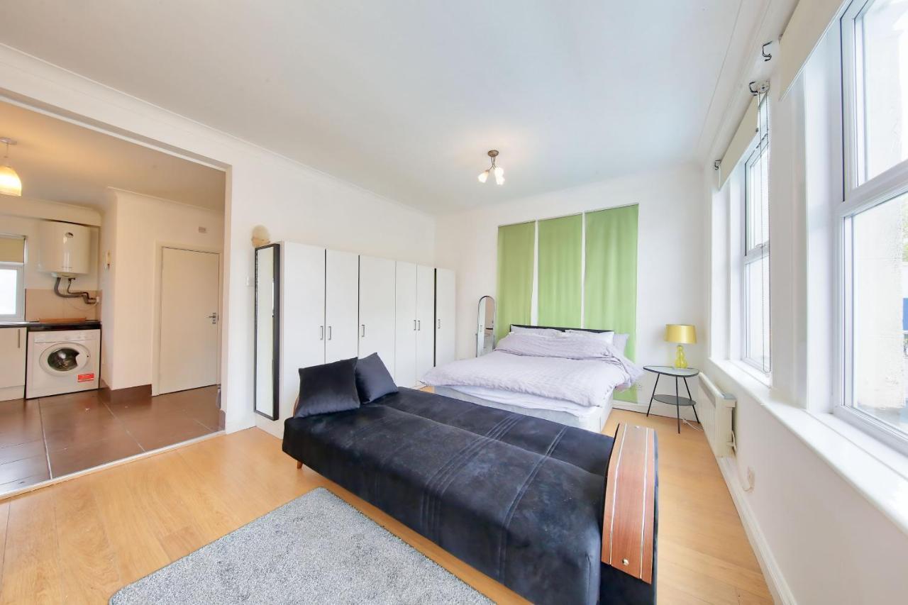 Apartment Stunning One Bedroom Studio In Tooting Broadway London