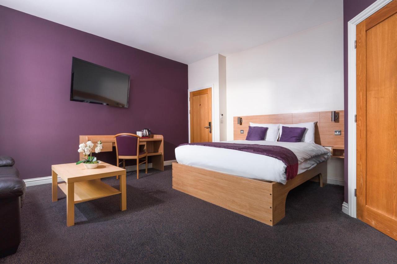 Fox Connaught Excel Inn London