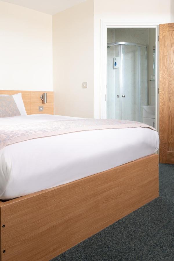 Fox Connaught Excel Inn 3*