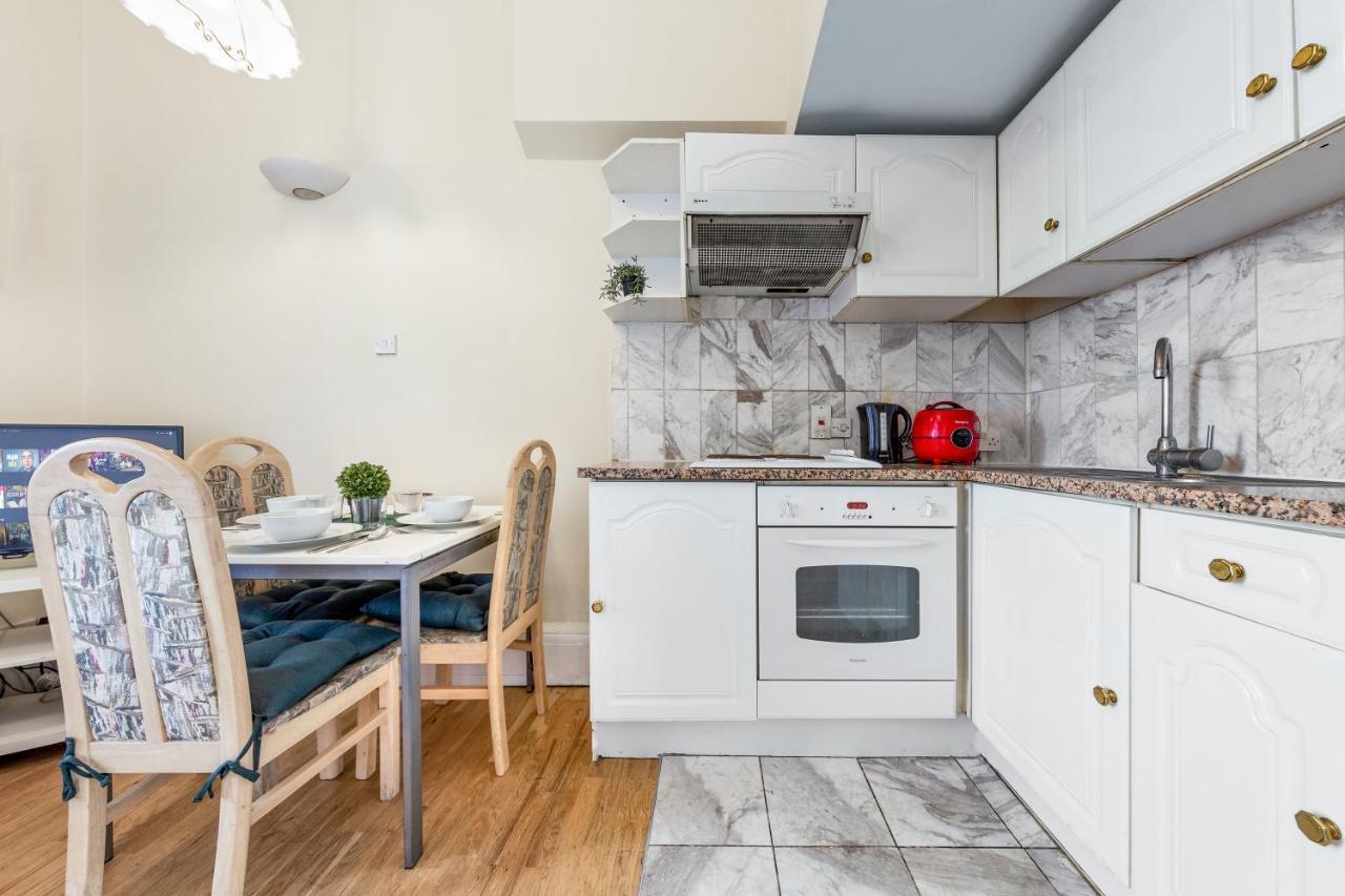 Flat In * London