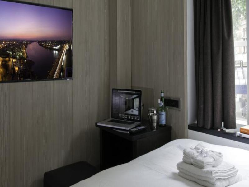 The Z Victoria 3*