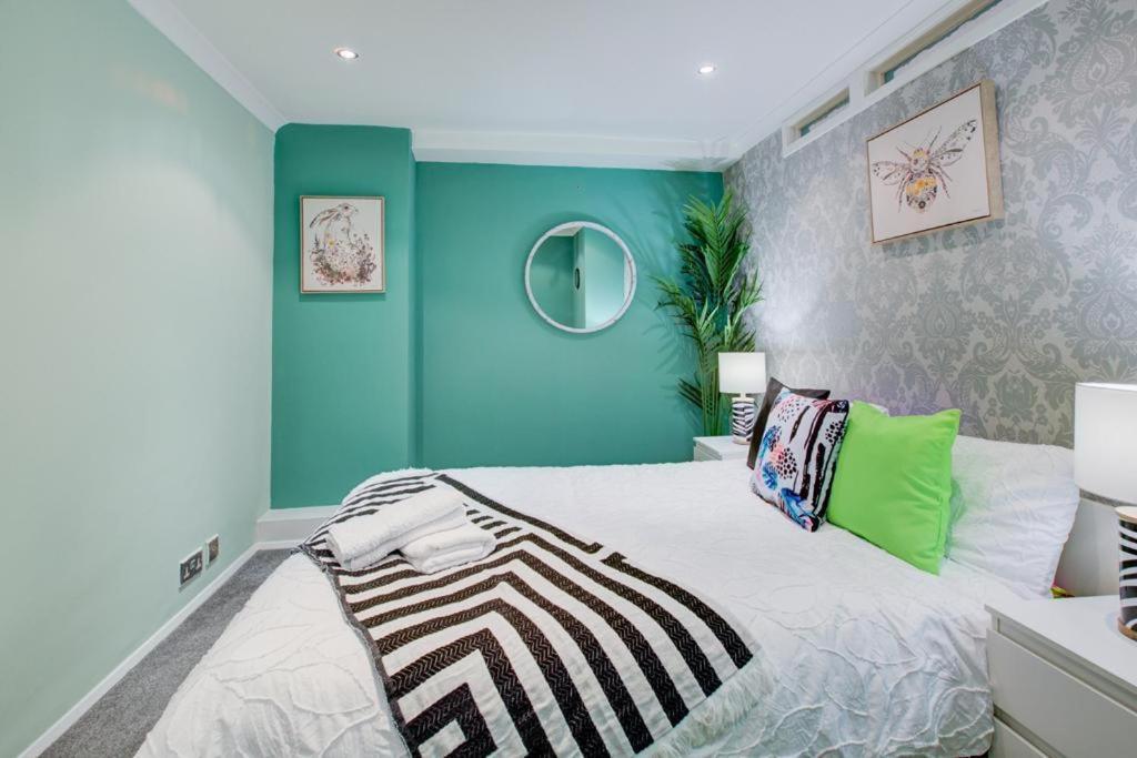 Hyde Park Corner 2 Bedroom Apartamento Londres