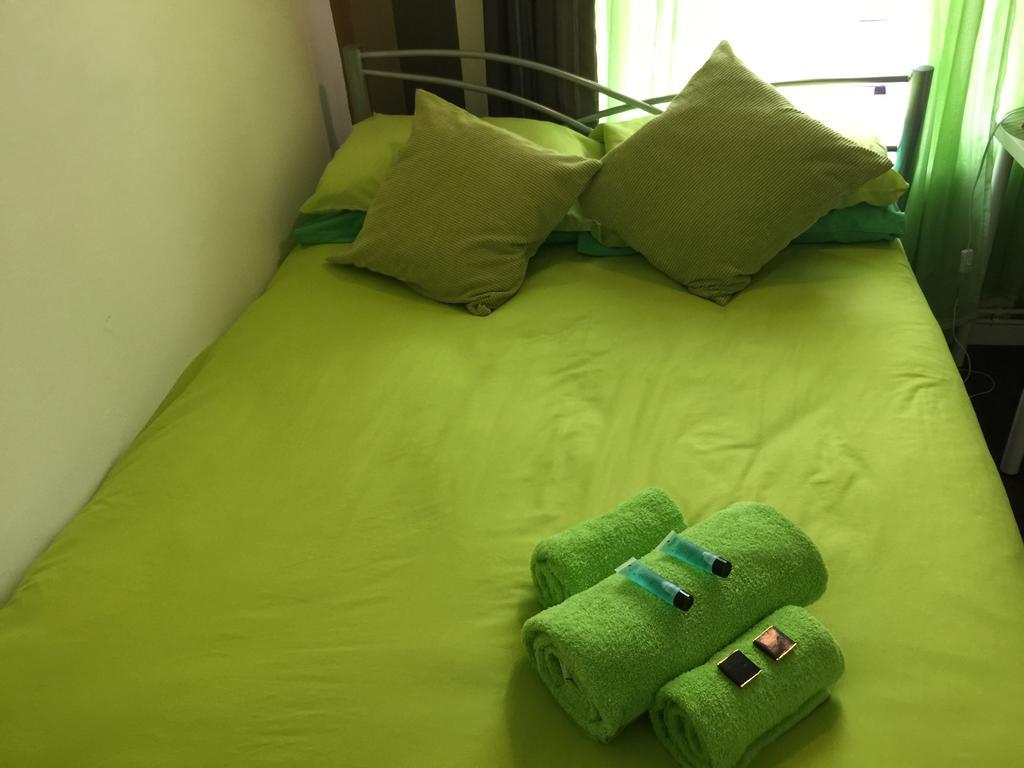Nice 3 Bed & Breakfast London